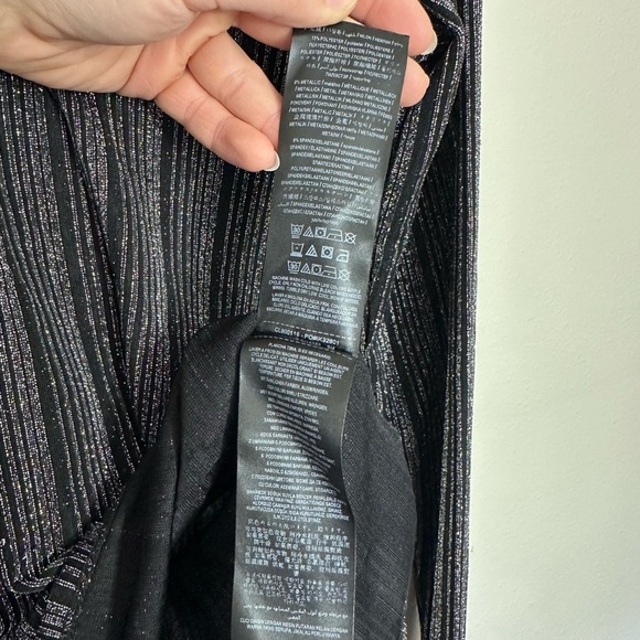 GUESS Long-Sleeved Mock Neck Metallic Top - Picture 4 of 5